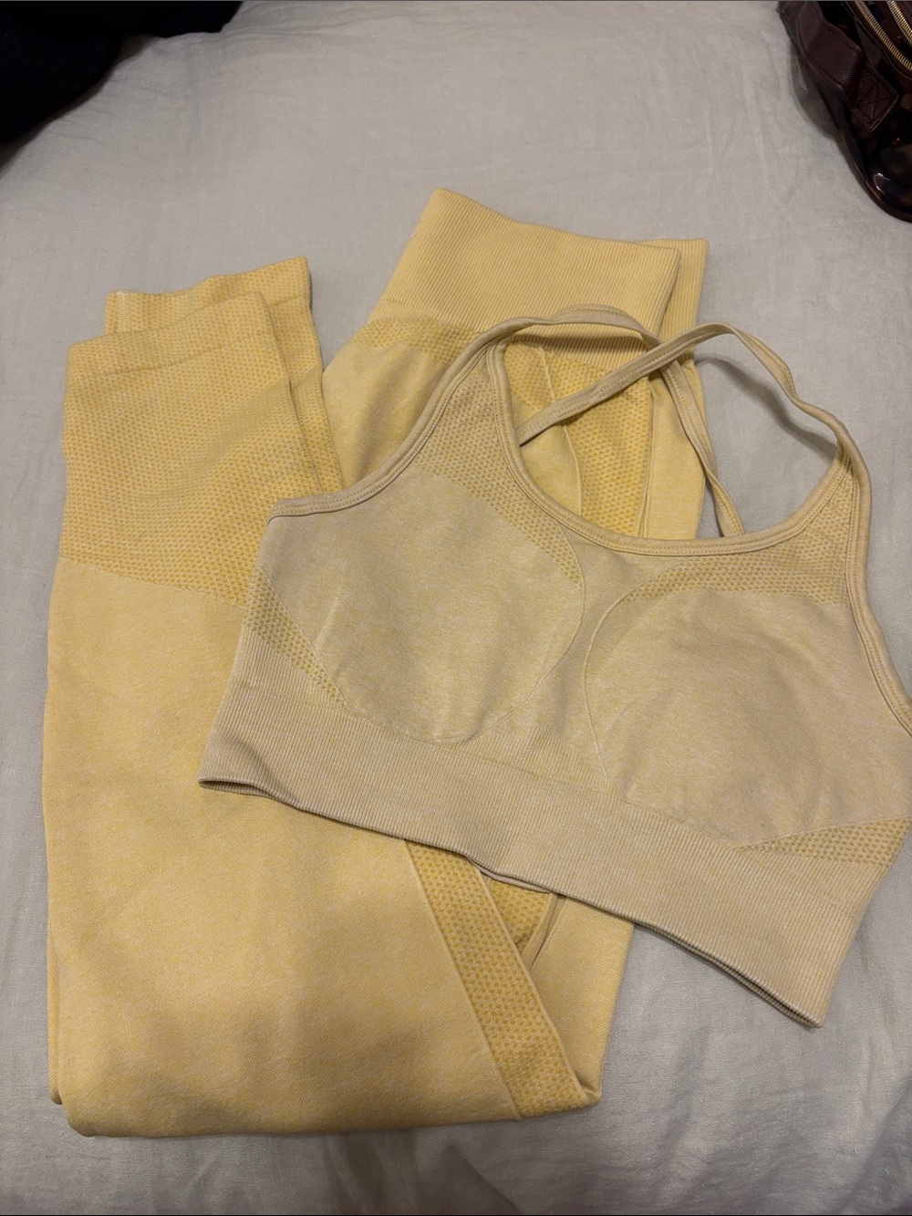 AYBL Lightweight Seamless Sports Bra and High-Waist Leggings - Light Yellow